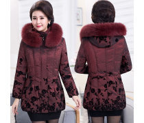 服裝服飾批發(fā)產(chǎn)品庫 打造時(shí)尚與效率并存的商業(yè)新引擎