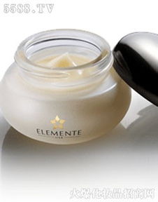 緊膚抗皺與秀發呵護 丞燕化妝品全方位美麗指南